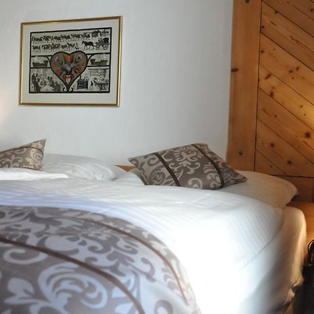 Residence Le Sapin & Bains De La Gruyere 沙尔梅 外观 照片